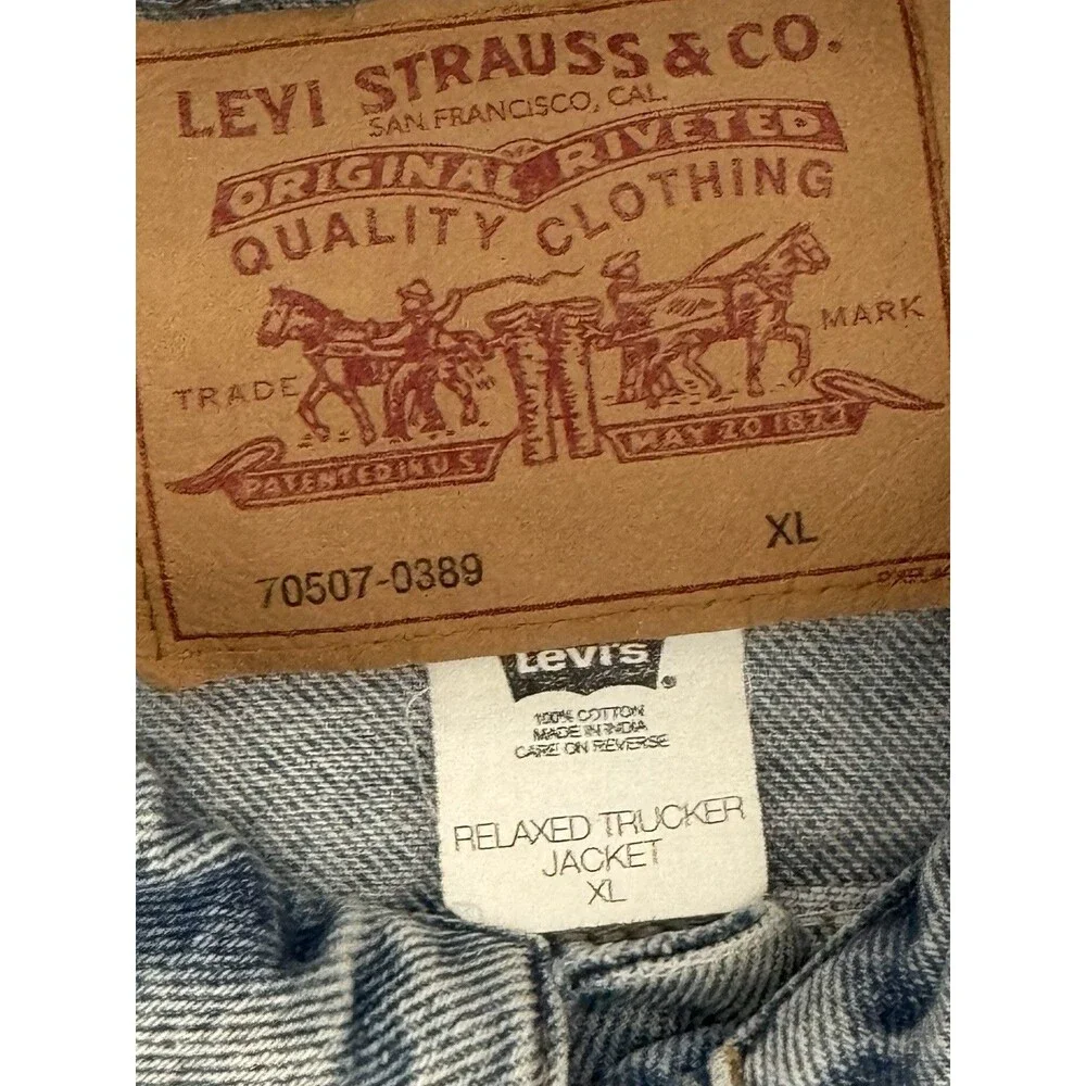 Levis Vintage Type 3‎ Trucker Jacket Faded Blue Relaxed Fit XL 70507-0389